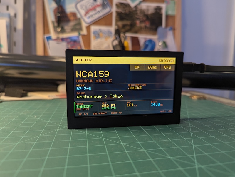 Foxtrot on a workbench showing NCA159, a heavy B747-8 freighter in takeoff phase at 850 ft